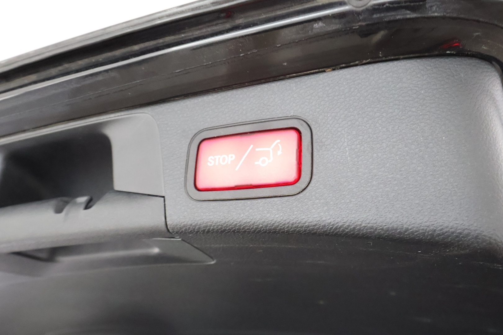 MERCEDES-BENZ C 2020