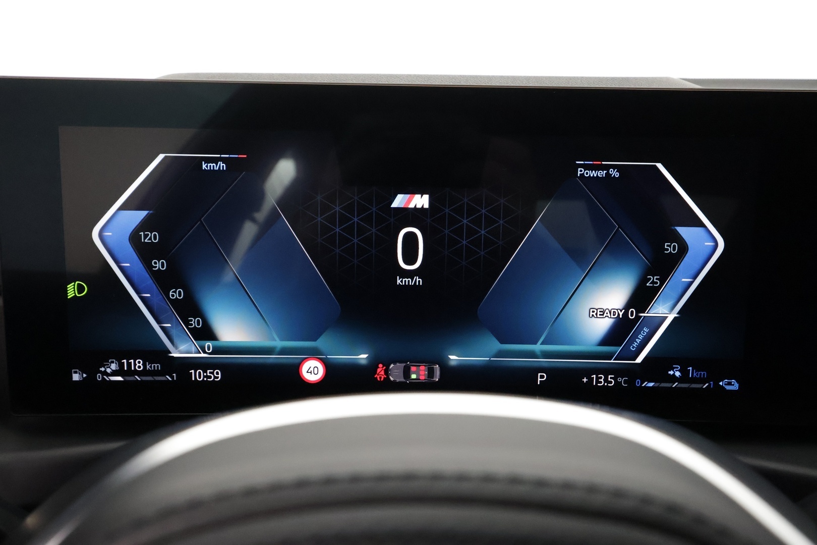 BMW 330 2023