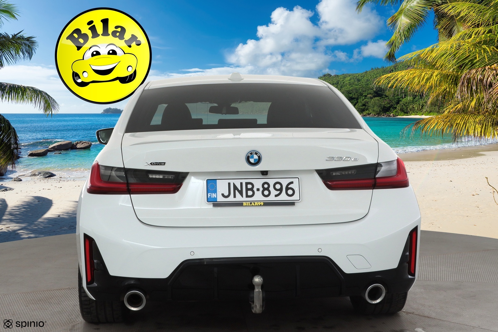 BMW 330 2023