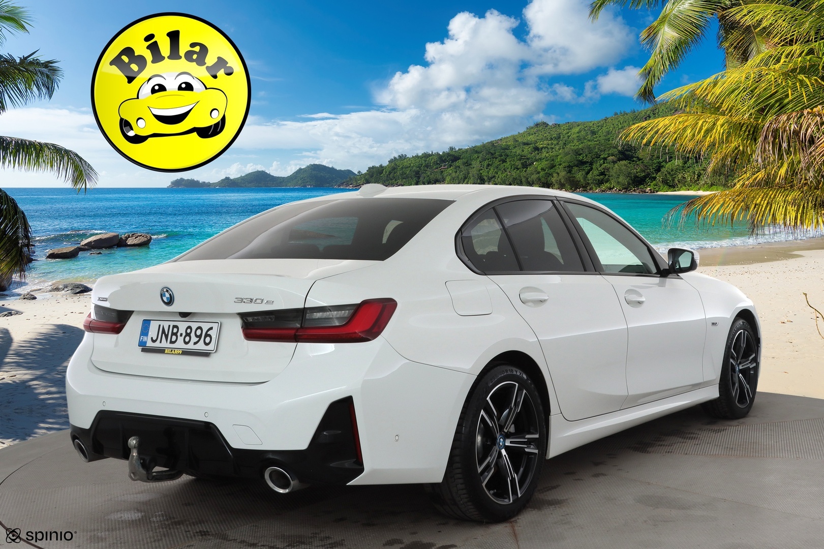 BMW 330 2023