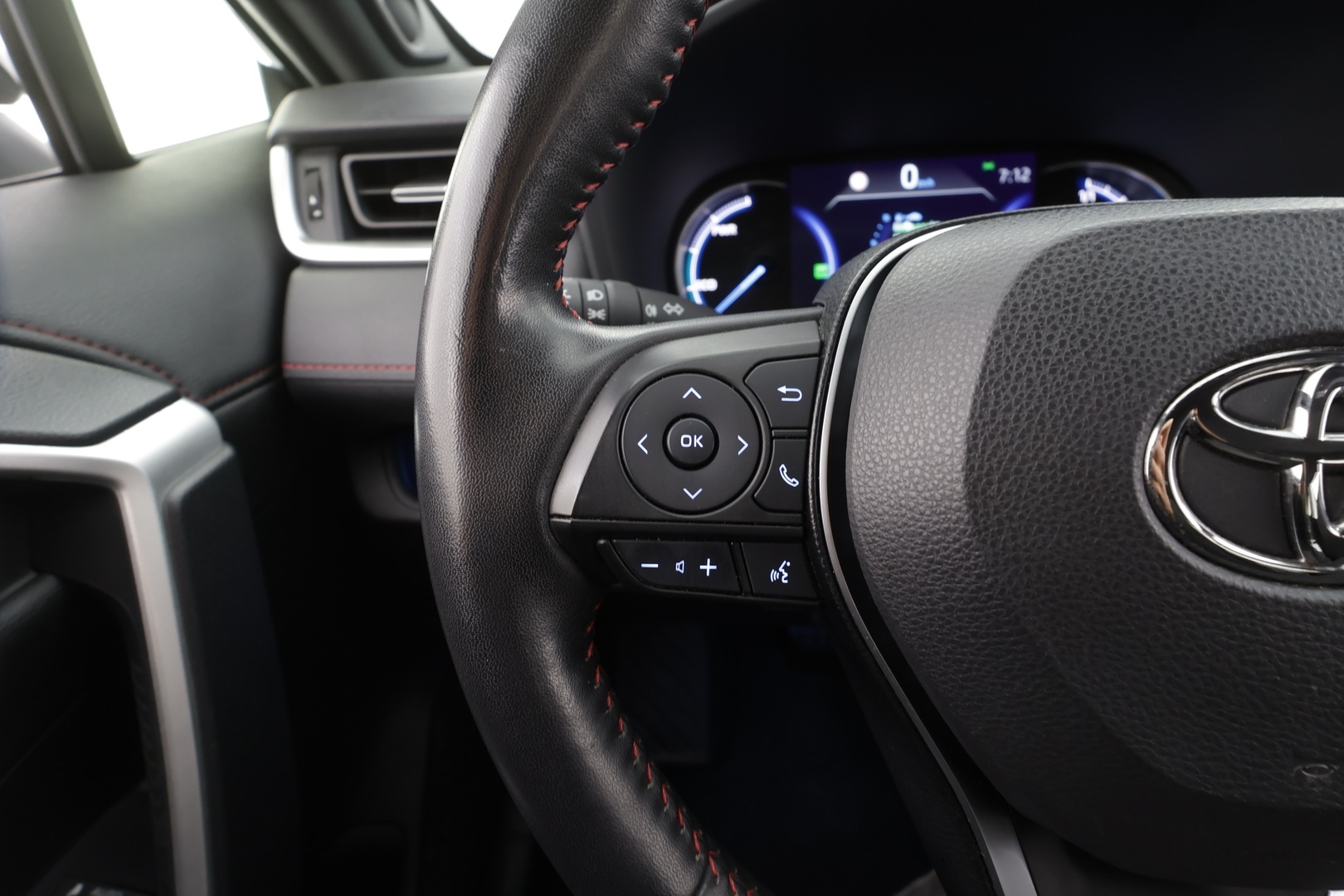 TOYOTA RAV4 Plug-in 2021