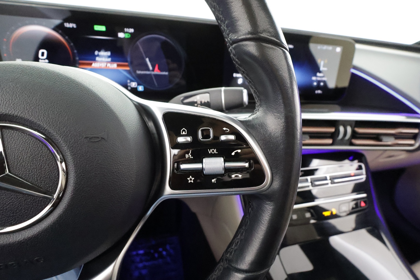 MERCEDES-BENZ EQC 2022