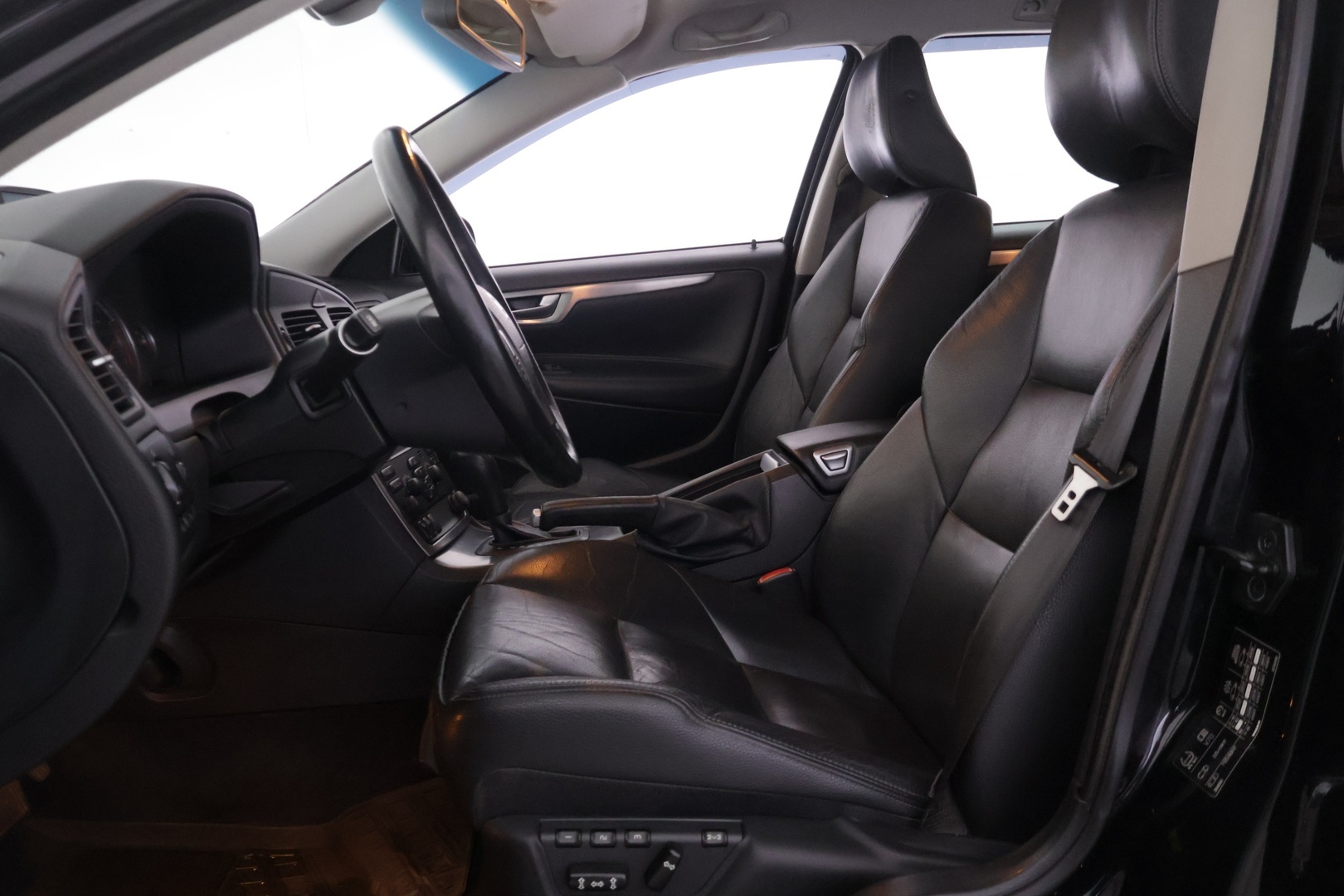 VOLVO V70 2007