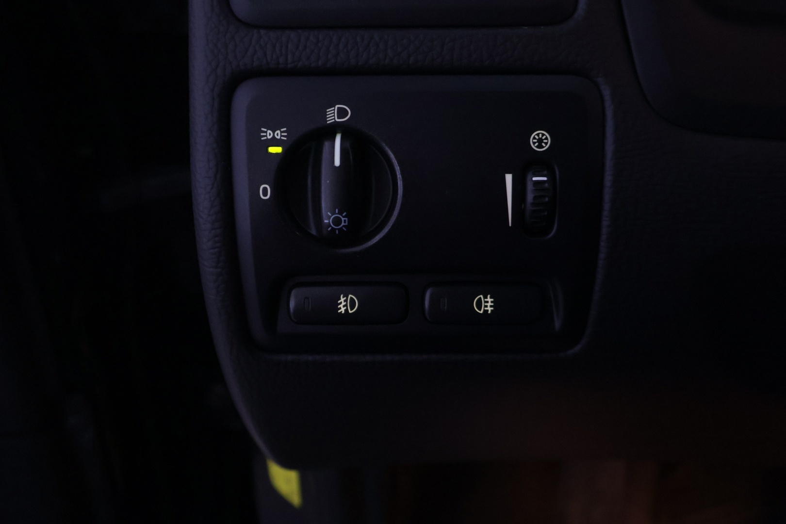 VOLVO V70 2007