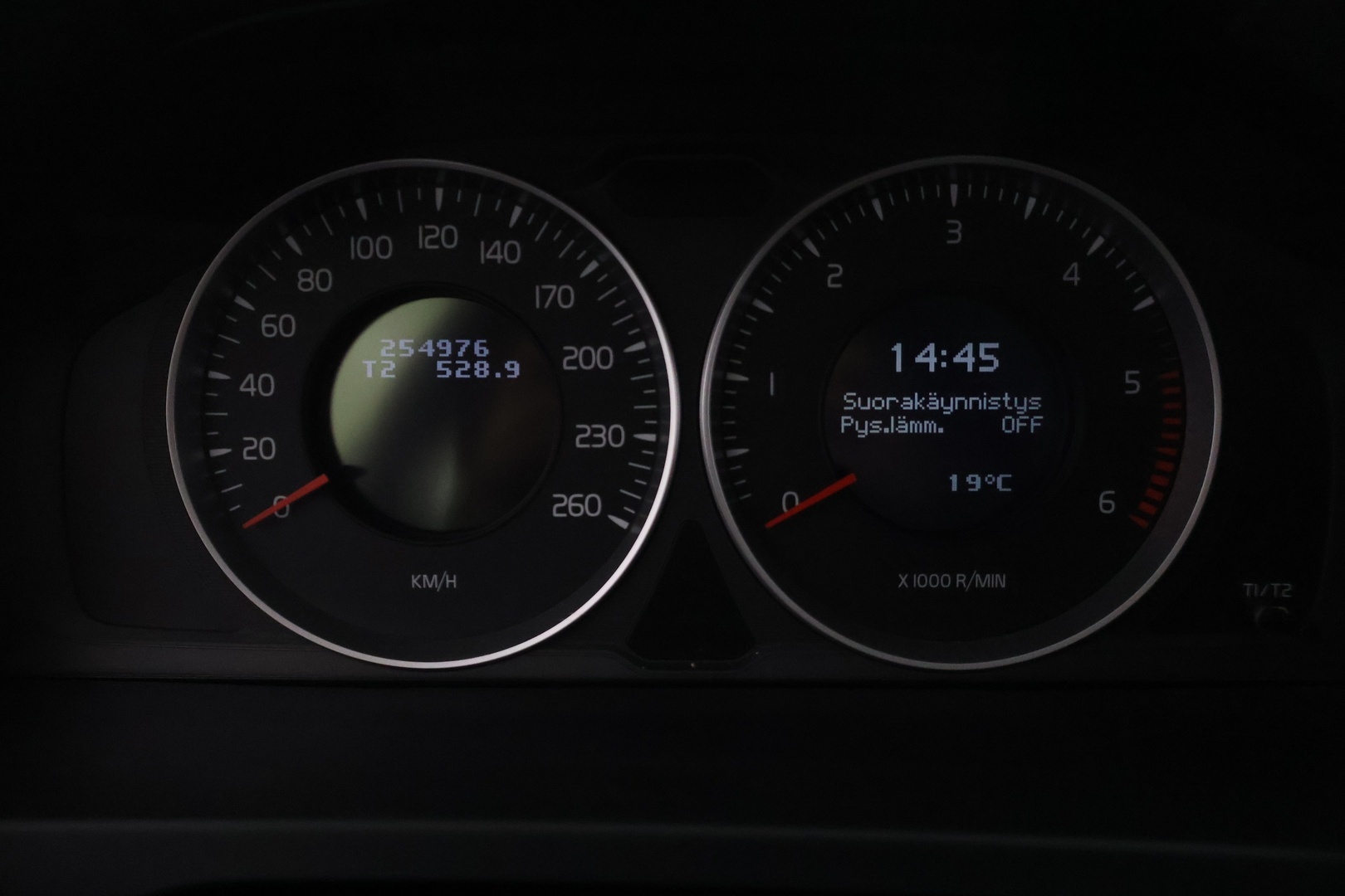 VOLVO V60 2013