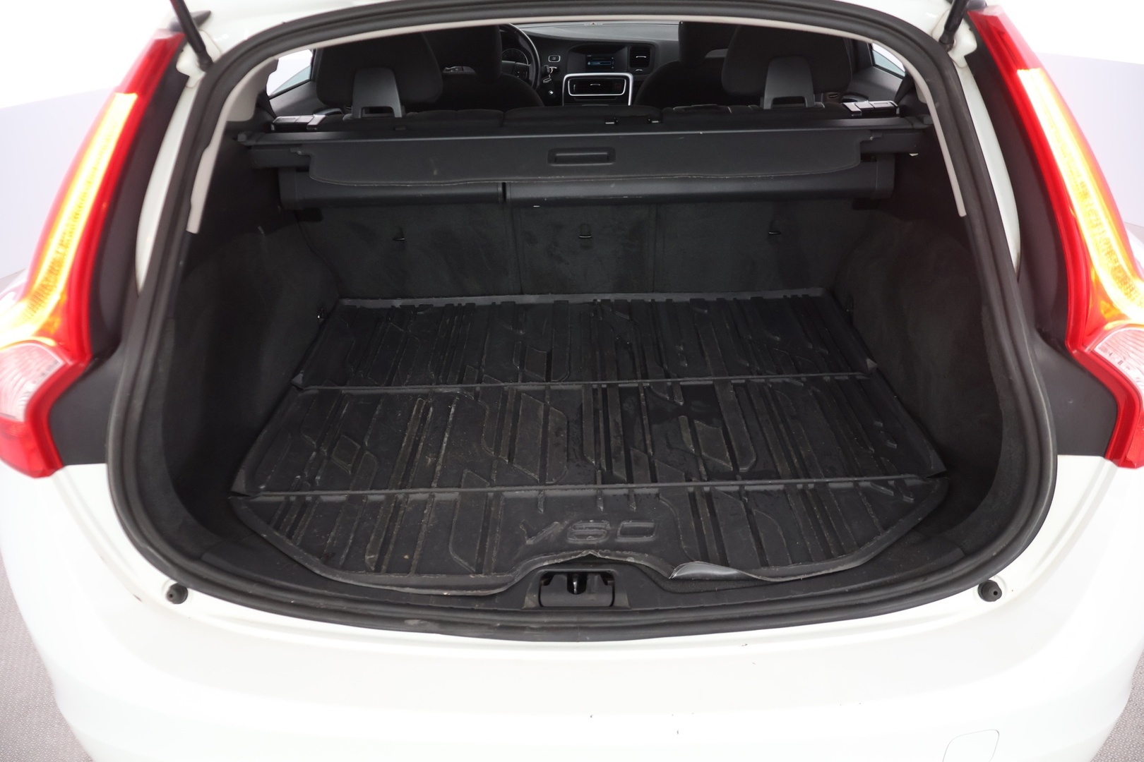 VOLVO V60 2013