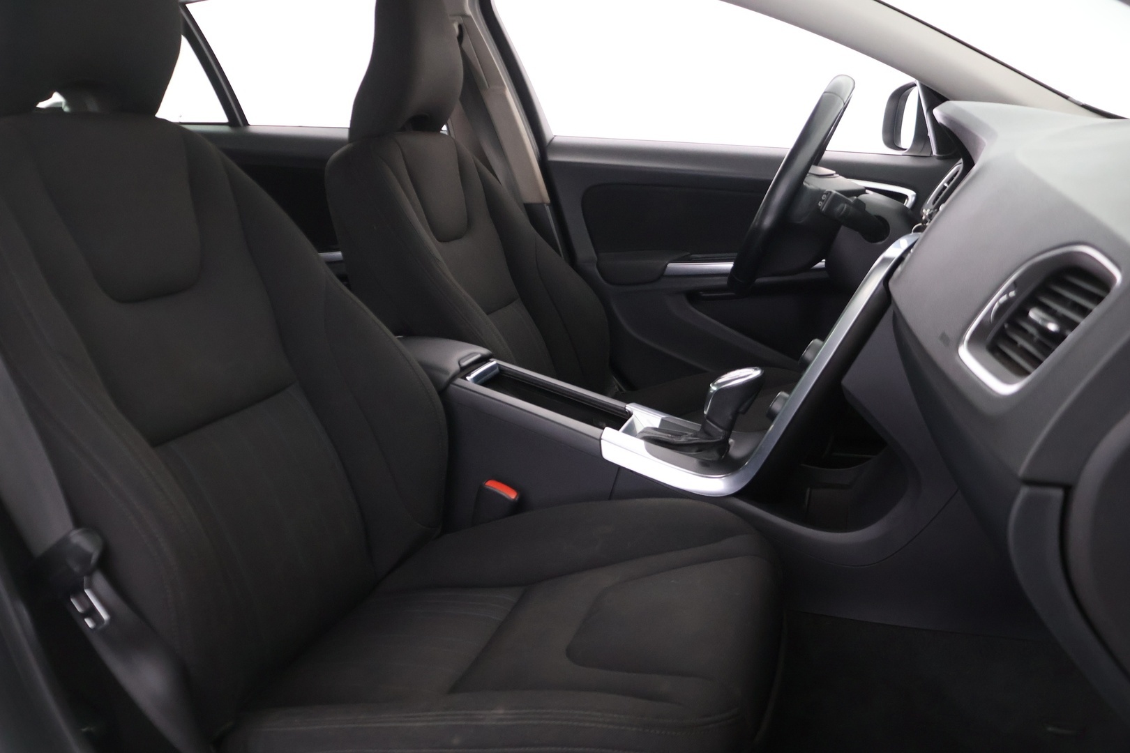 VOLVO V60 2013