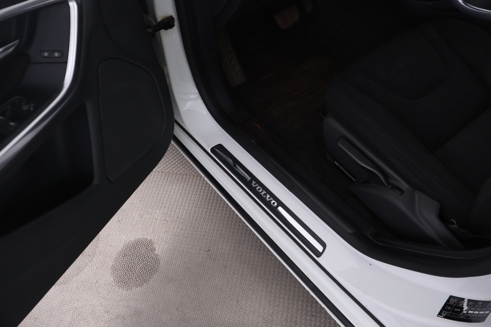 VOLVO V60 2013