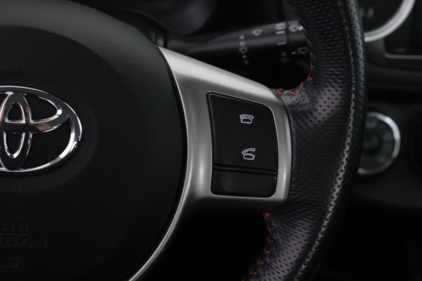 TOYOTA Yaris 2013