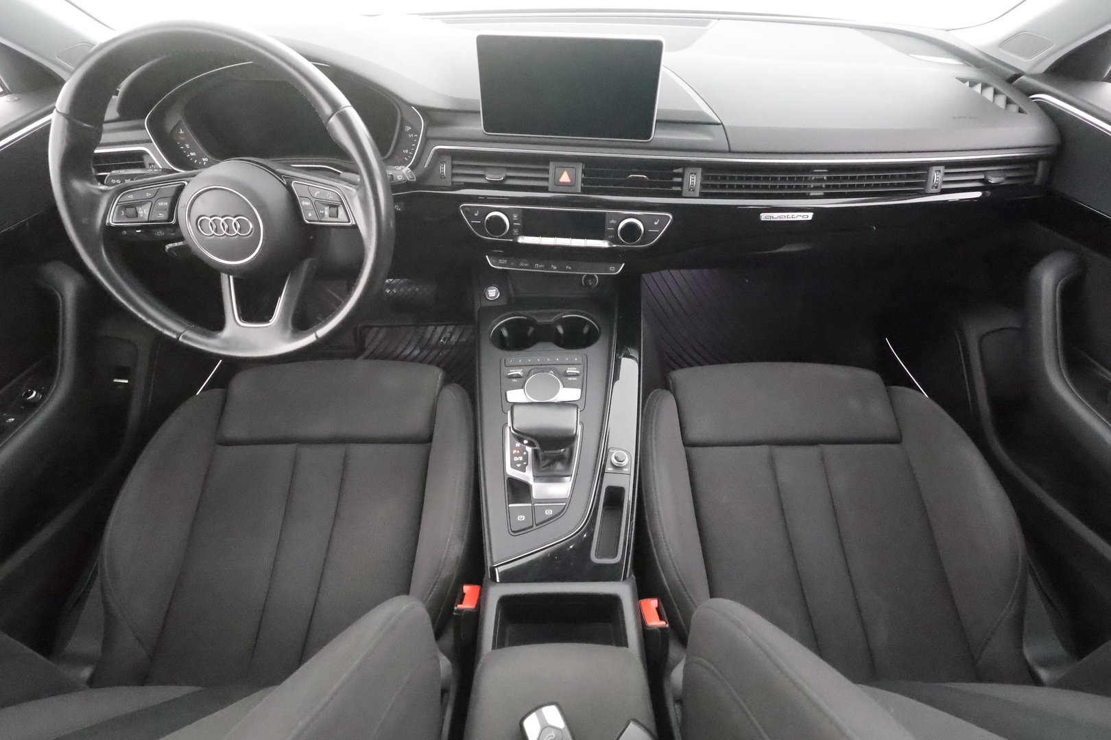 AUDI A4 2017