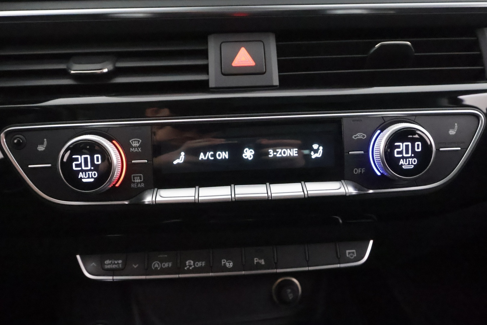 AUDI A4 2017