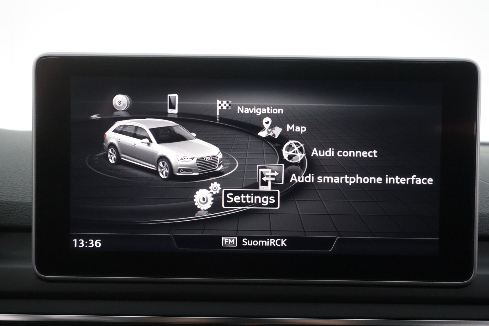 AUDI A4 2017