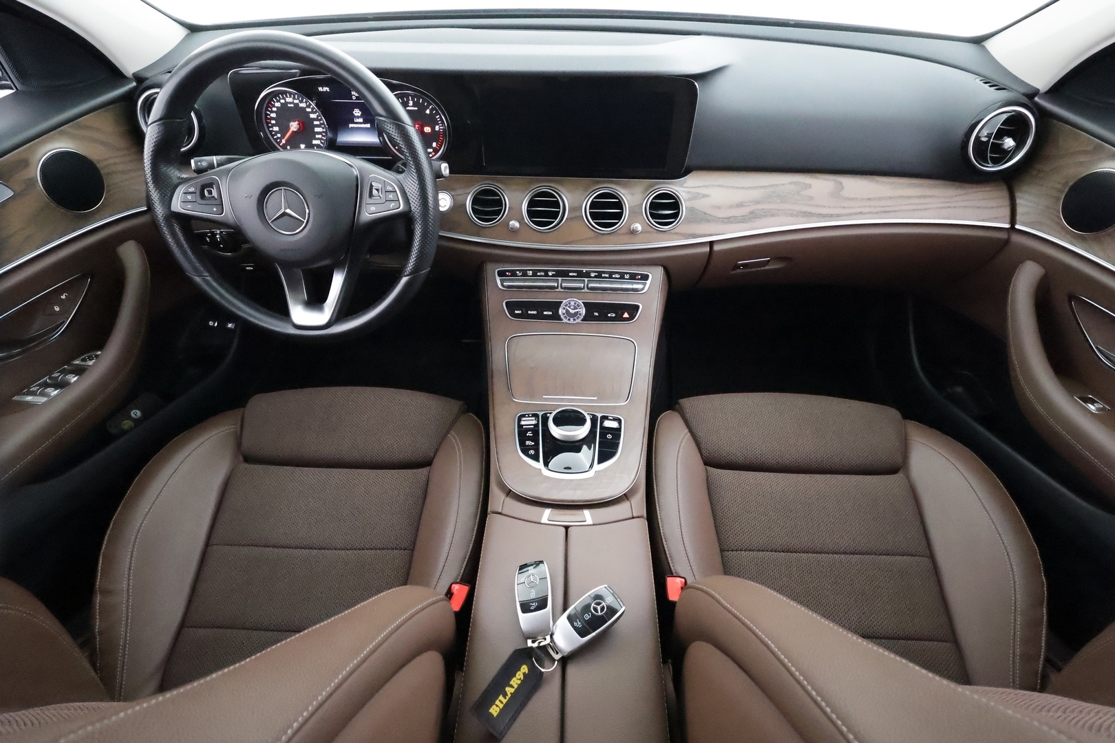 MERCEDES-BENZ E 2018