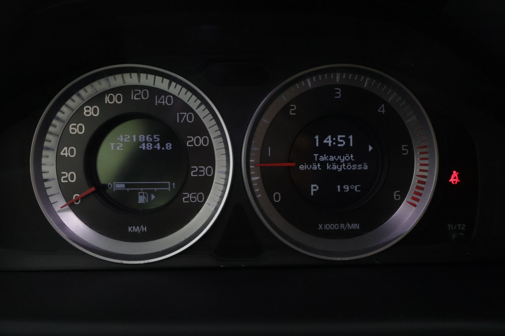 VOLVO V70 2012