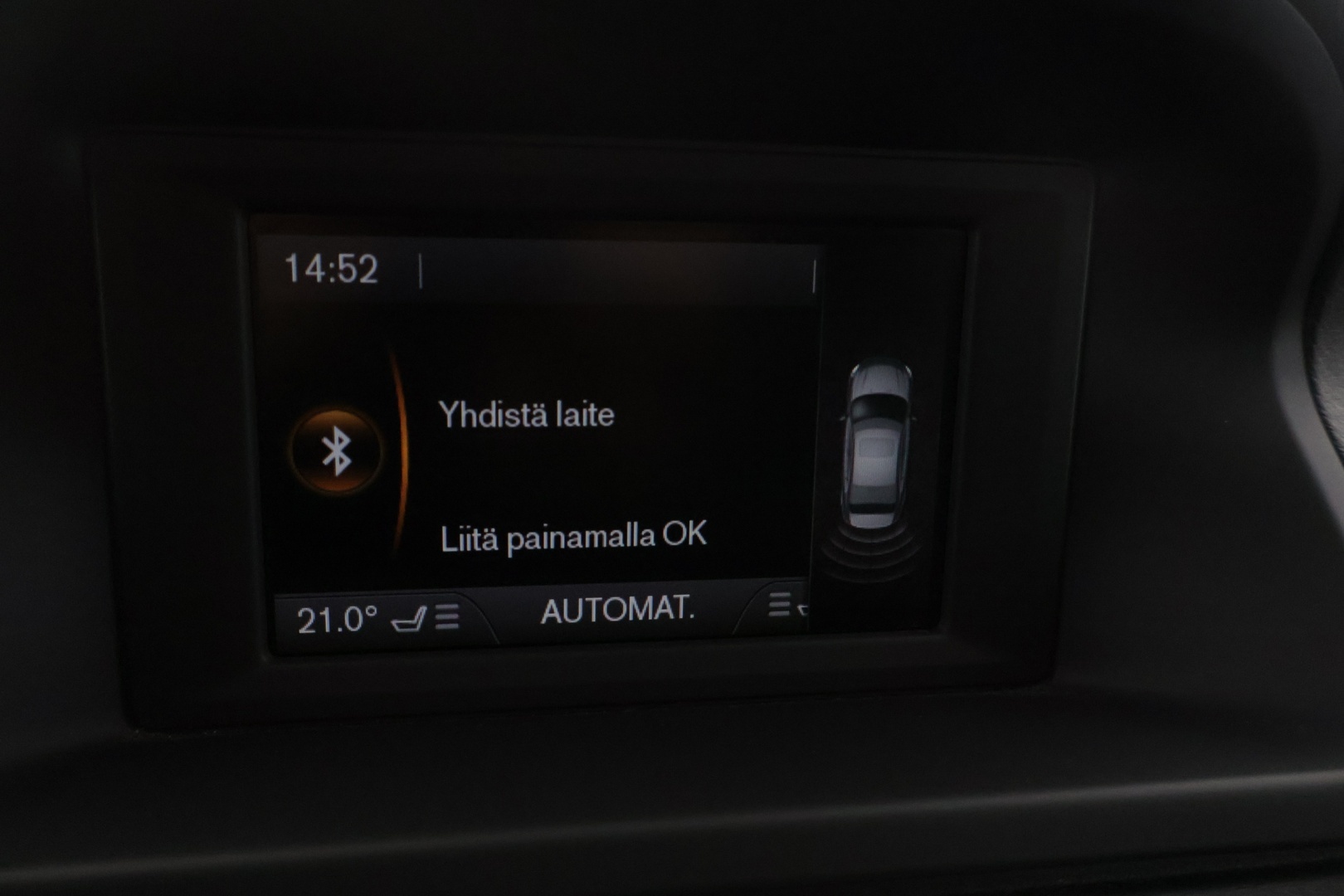VOLVO V70 2012