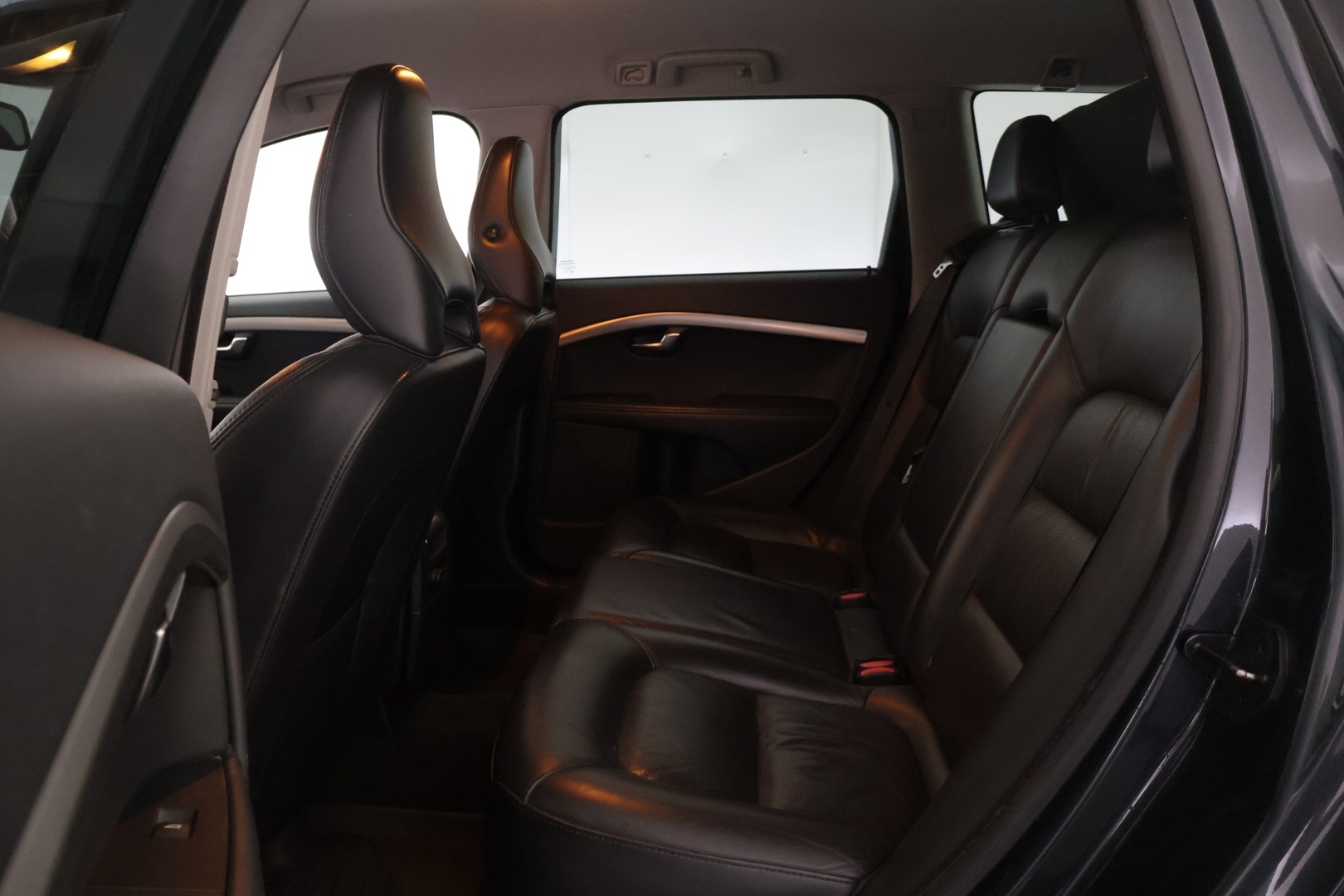 VOLVO V70 2012