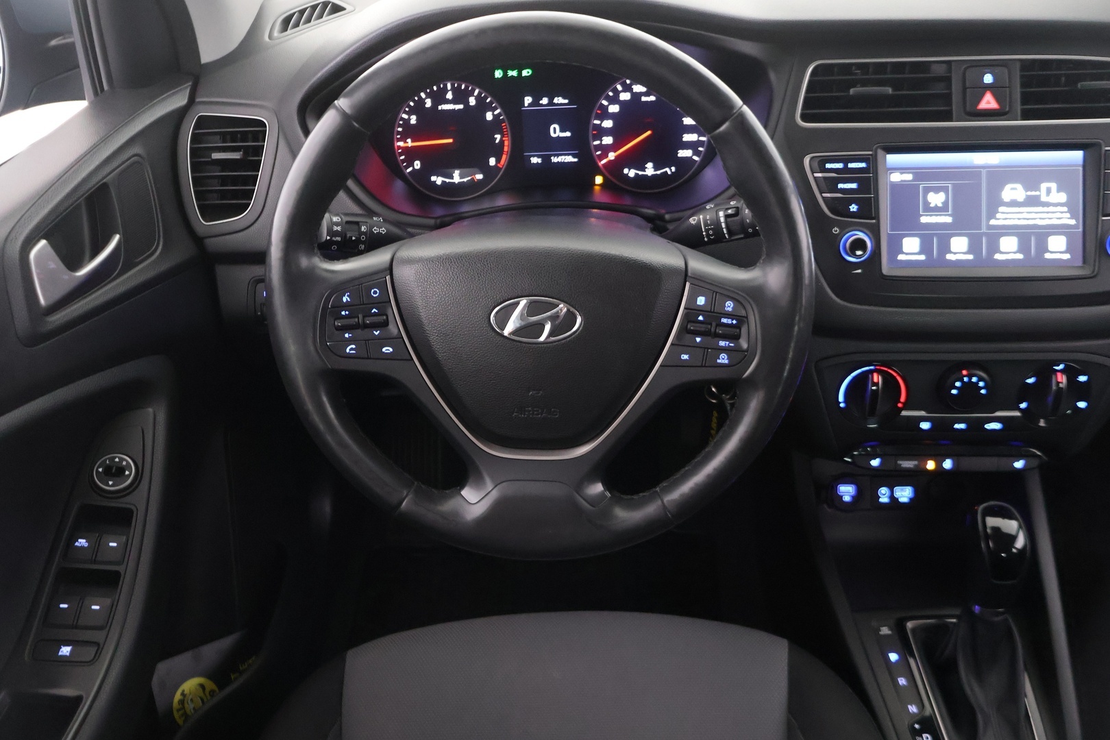 HYUNDAI i20 Hatchback 2019