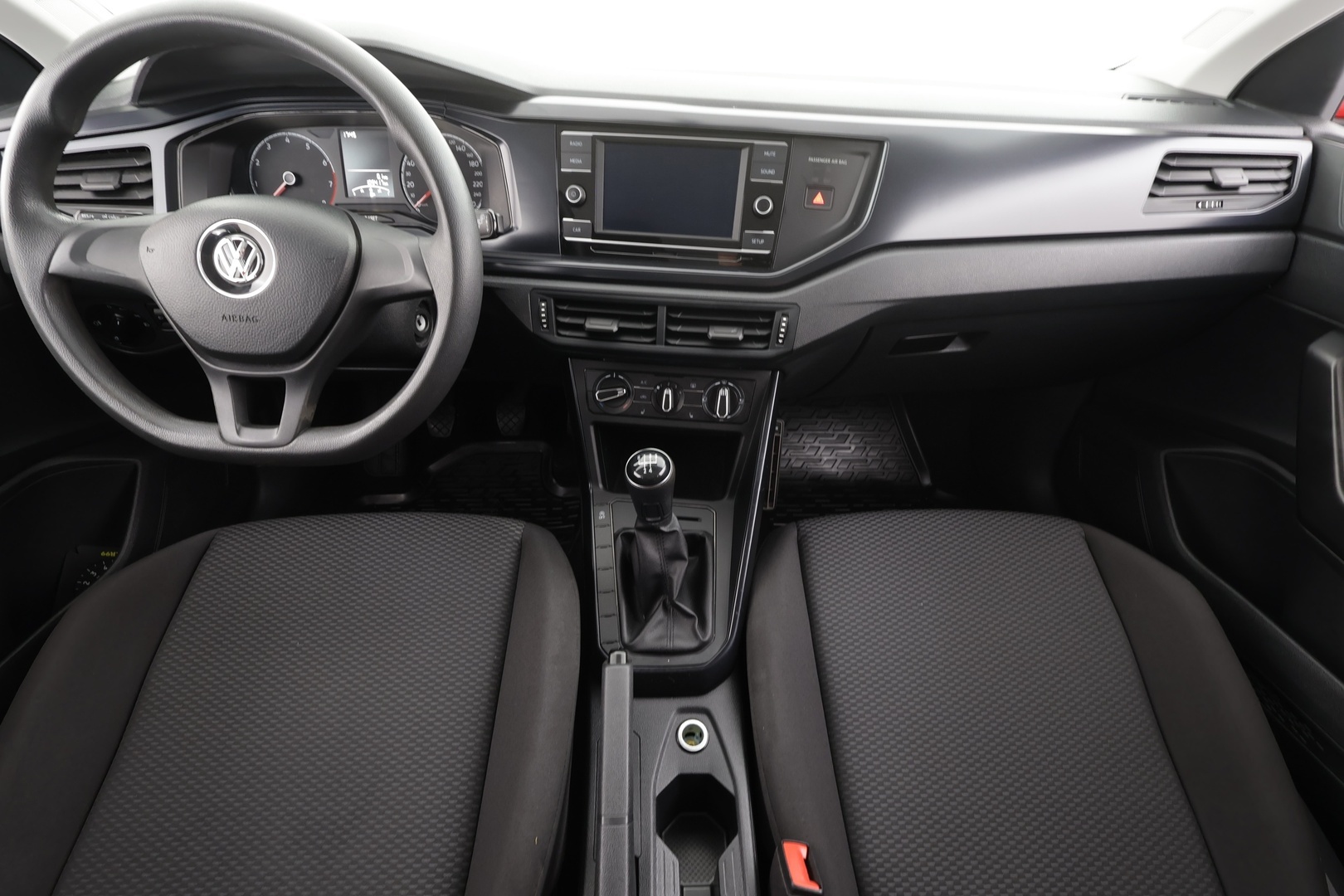 VOLKSWAGEN Polo 2018