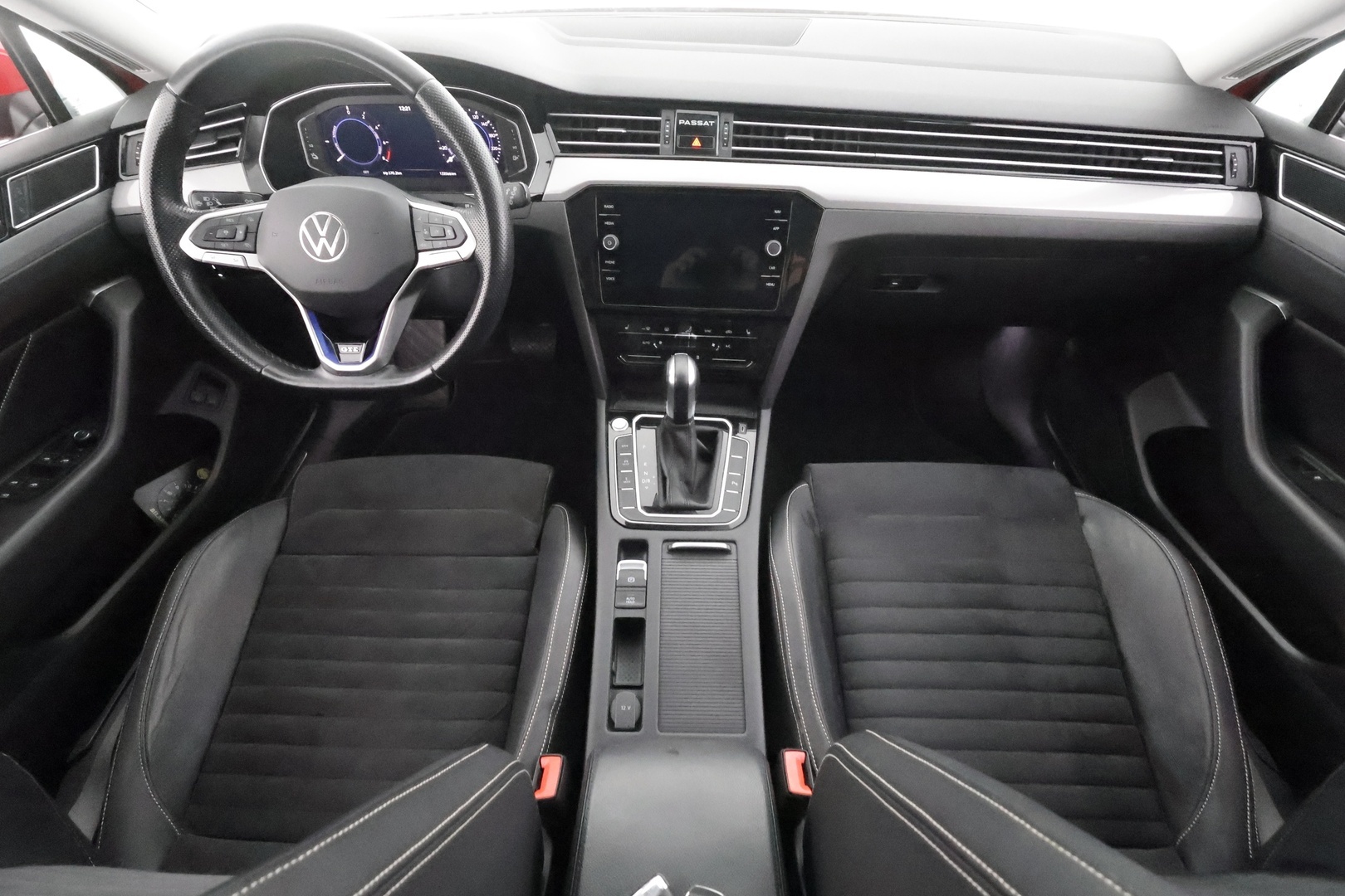 VOLKSWAGEN Passat 2021