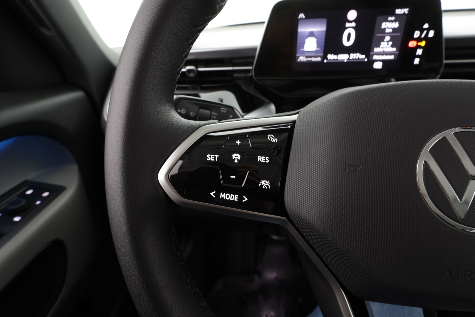 VOLKSWAGEN ID. Buzz 2023