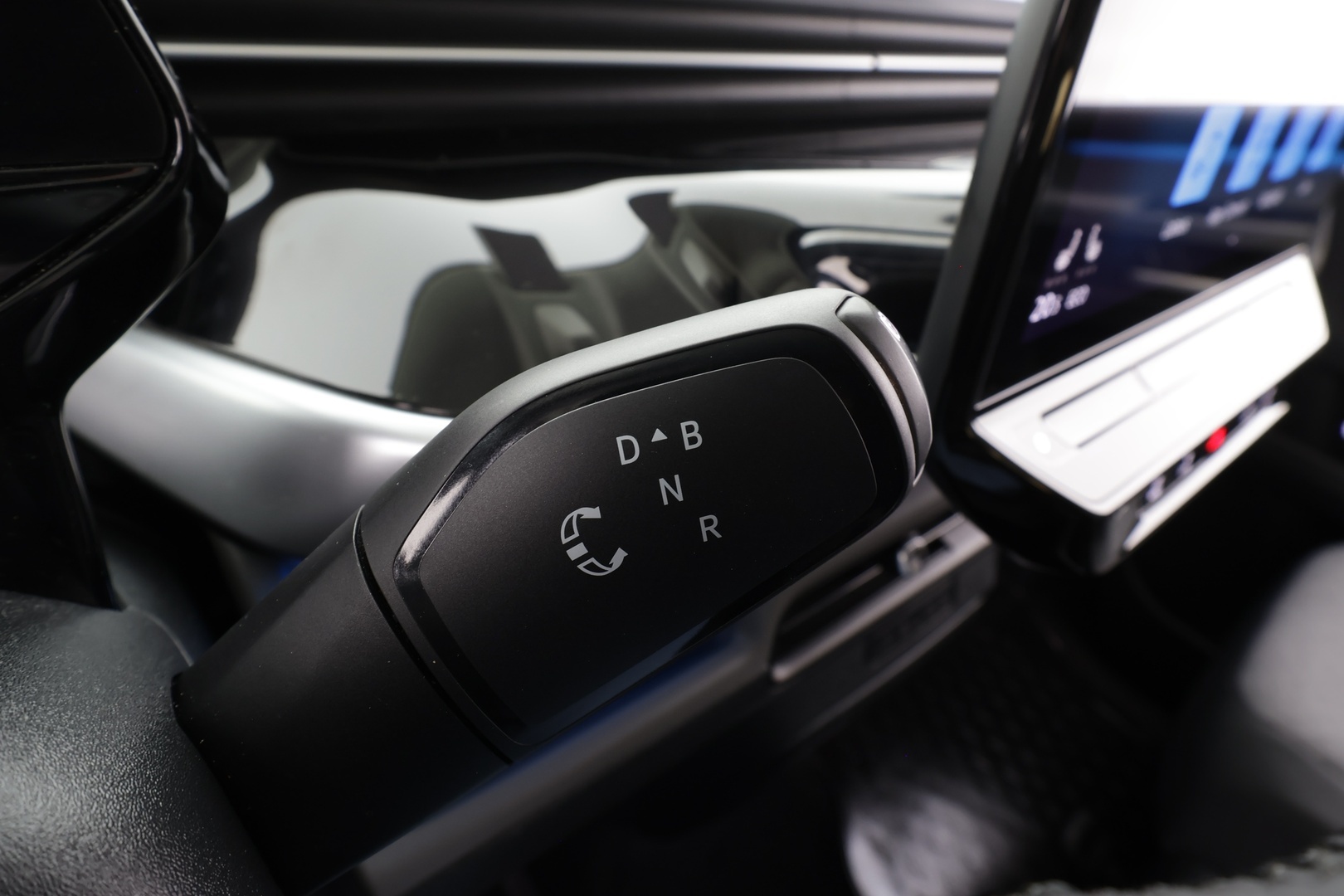 VOLKSWAGEN ID. Buzz 2023