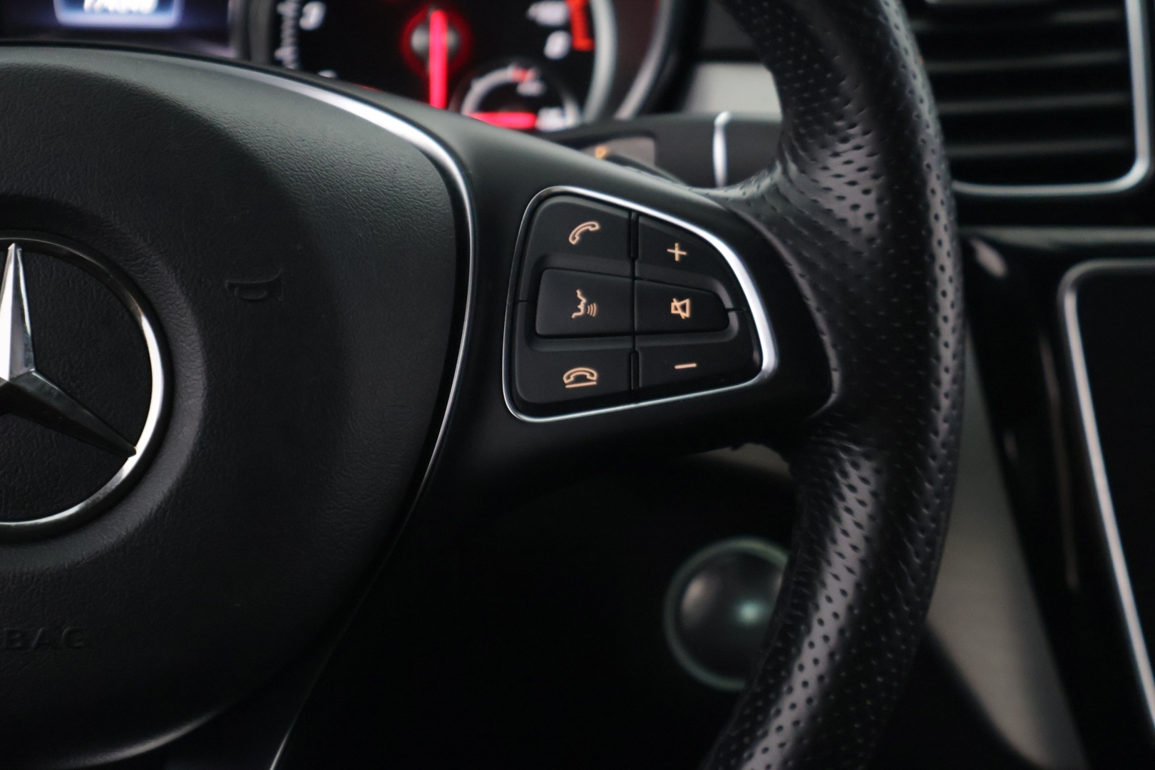 MERCEDES-BENZ GLE 2016