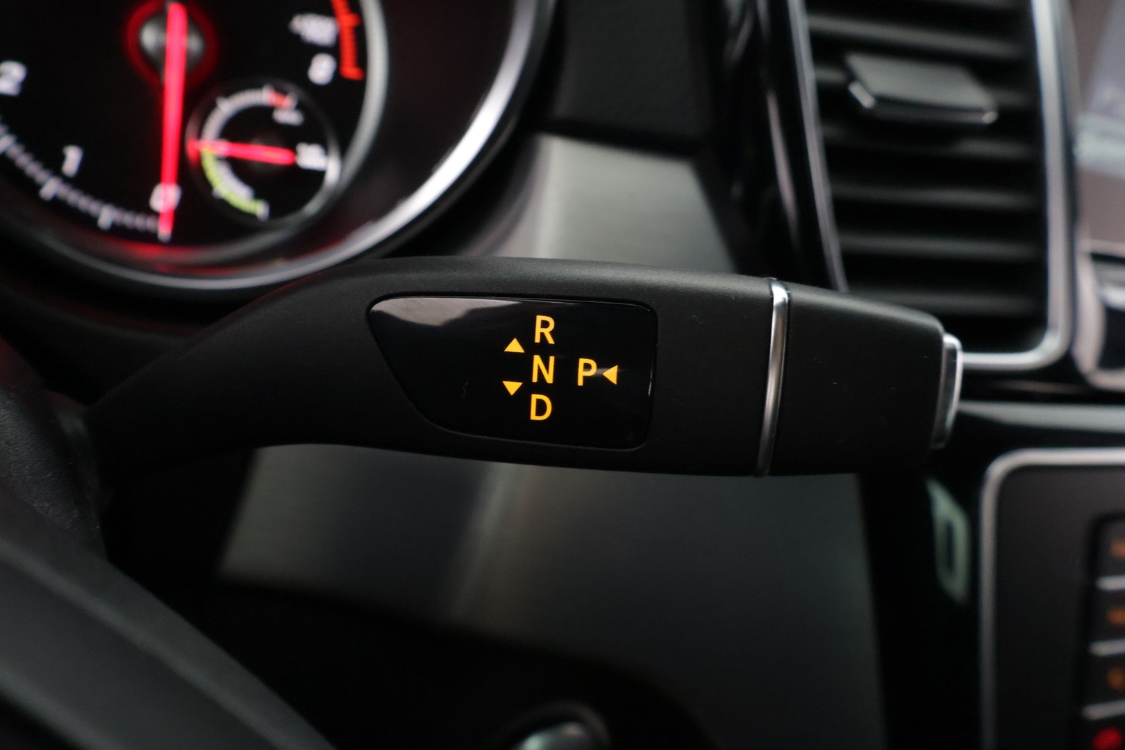 MERCEDES-BENZ GLE 2016