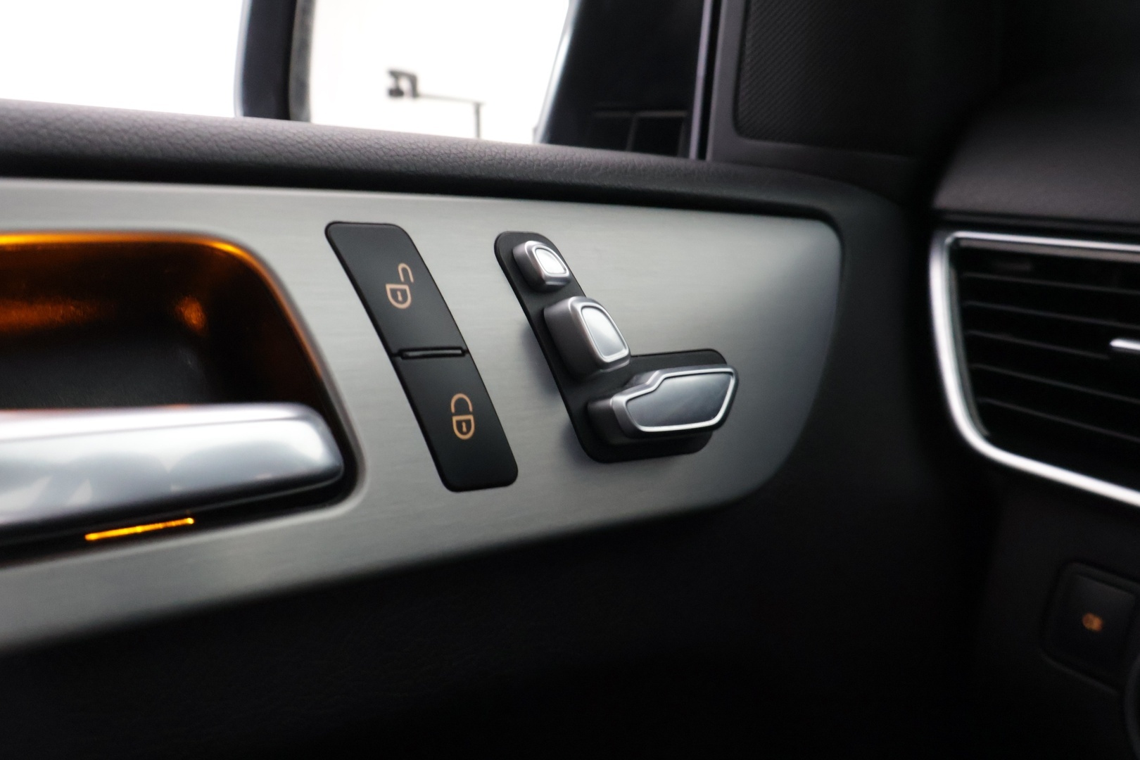 MERCEDES-BENZ GLE 2016