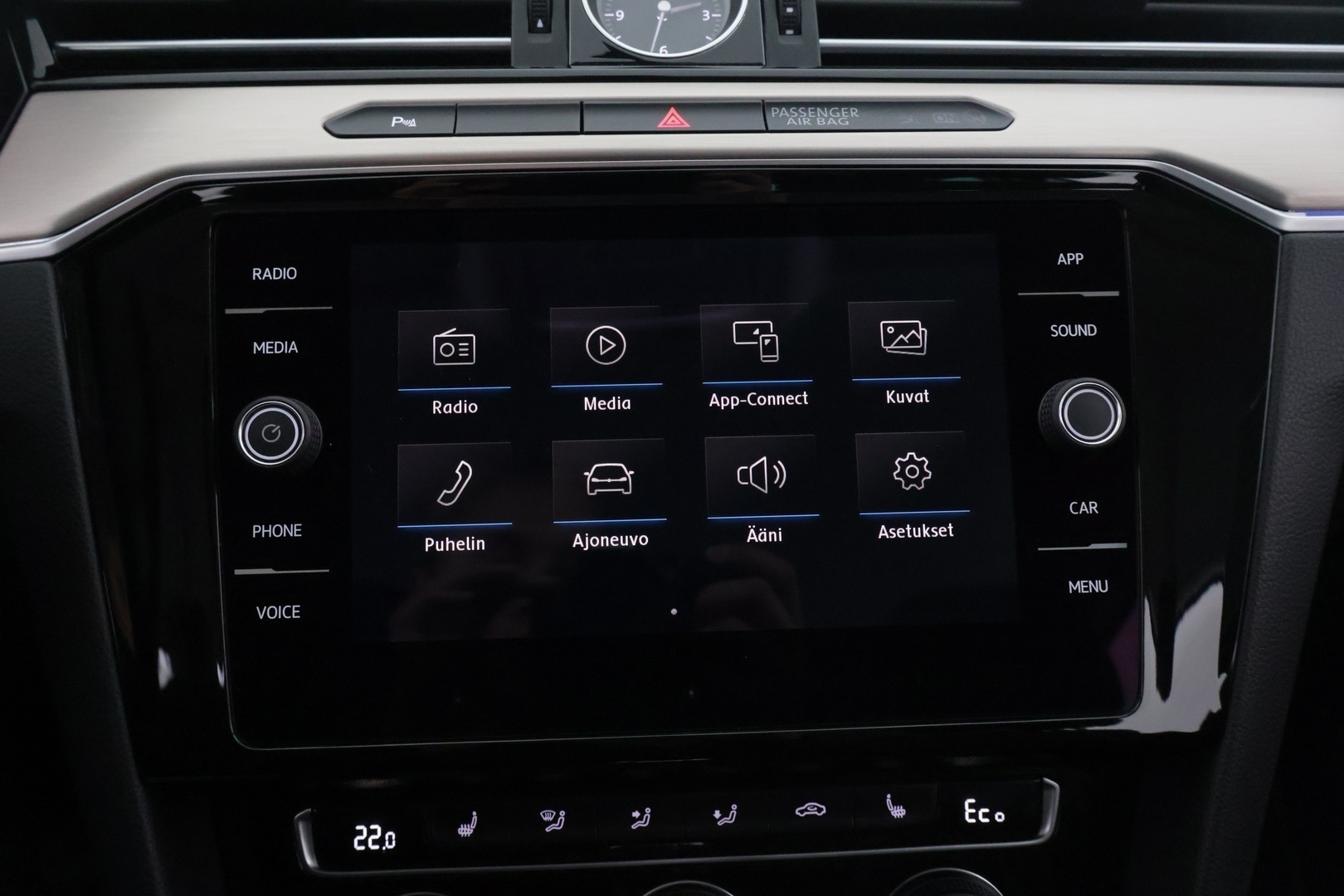 VOLKSWAGEN Passat 2018