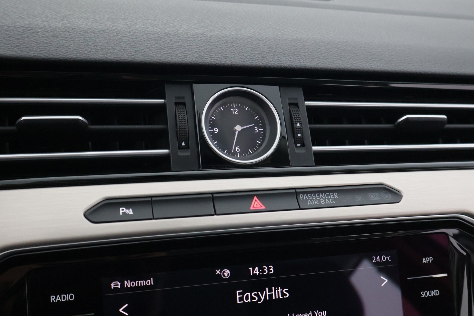 VOLKSWAGEN Passat 2018