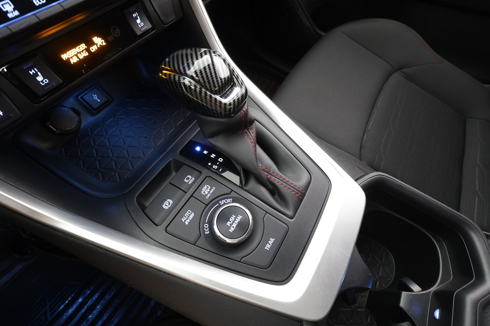 TOYOTA RAV4 Plug-in 2021