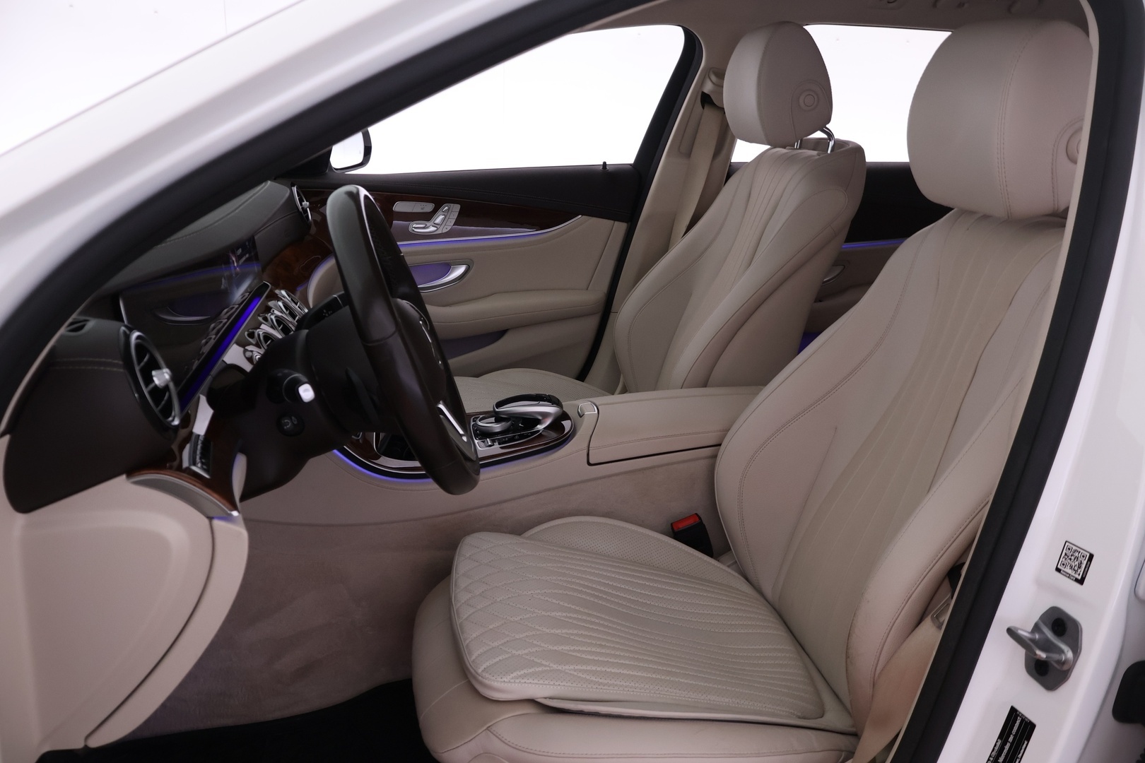 MERCEDES-BENZ E 2019