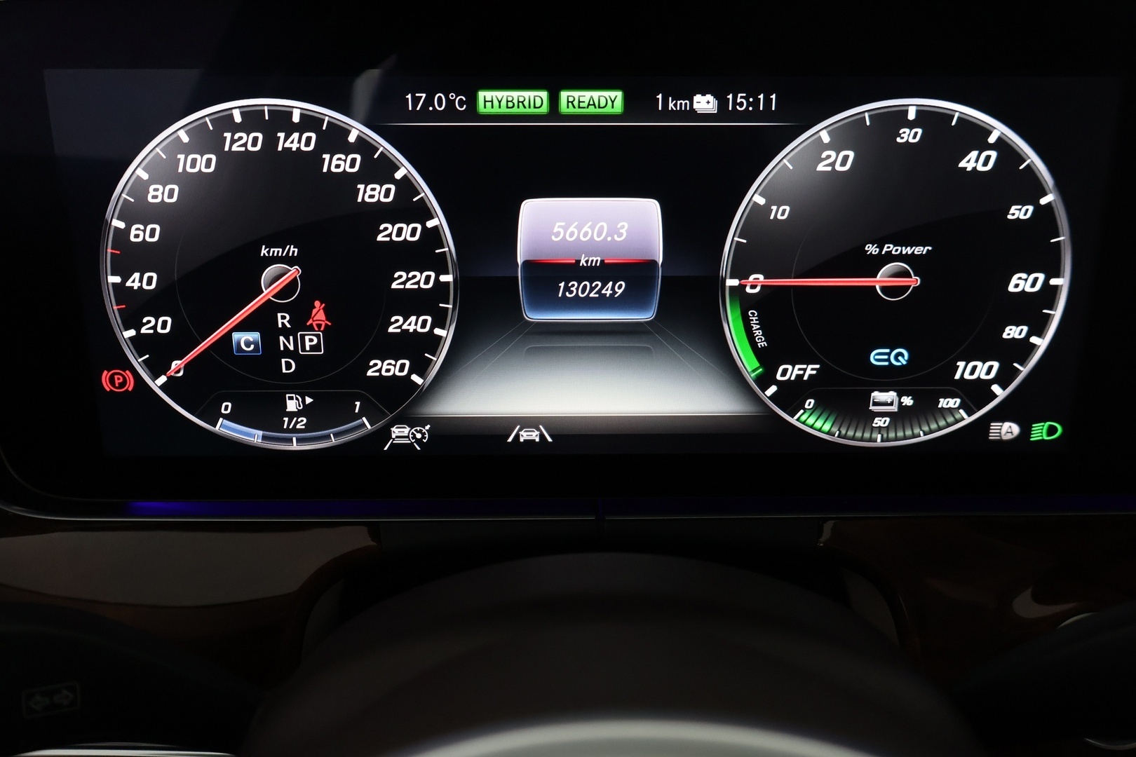 MERCEDES-BENZ E 2019