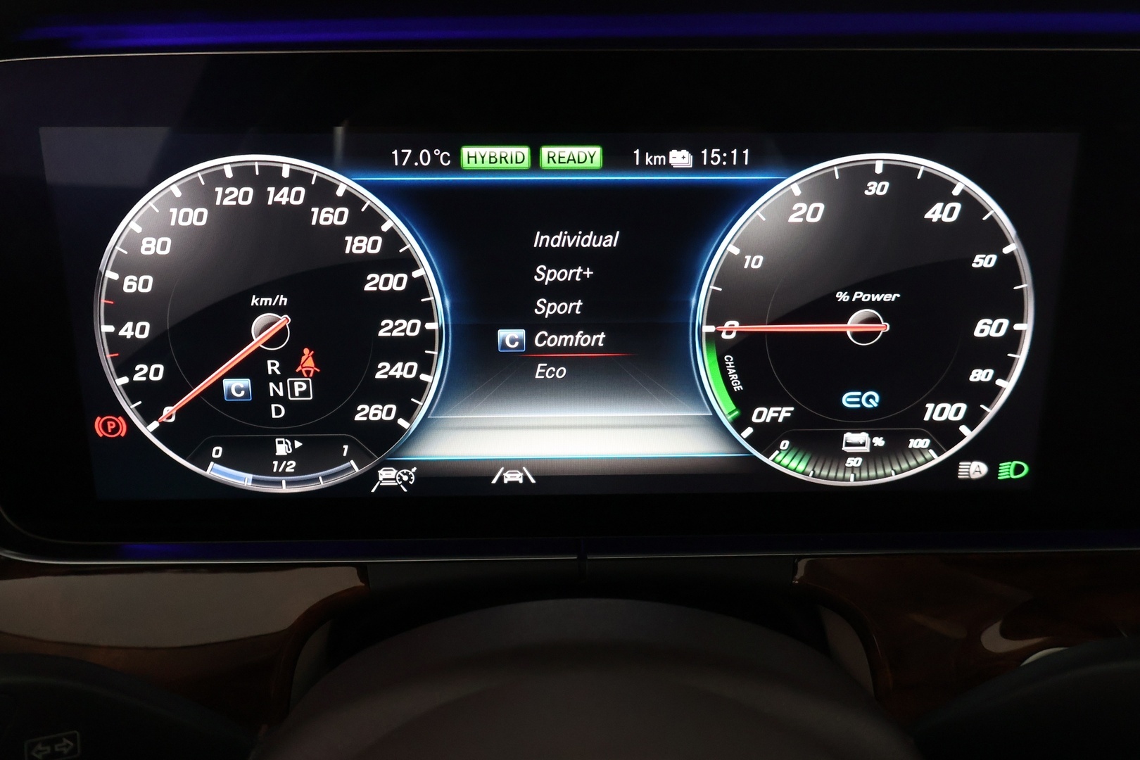 MERCEDES-BENZ E 2019