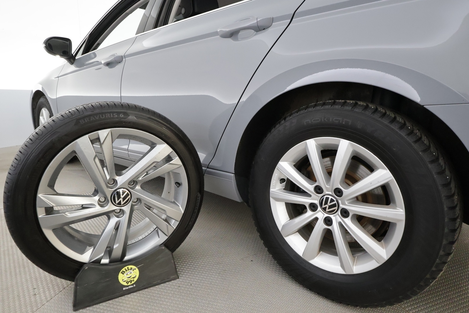 VOLKSWAGEN Passat 2023