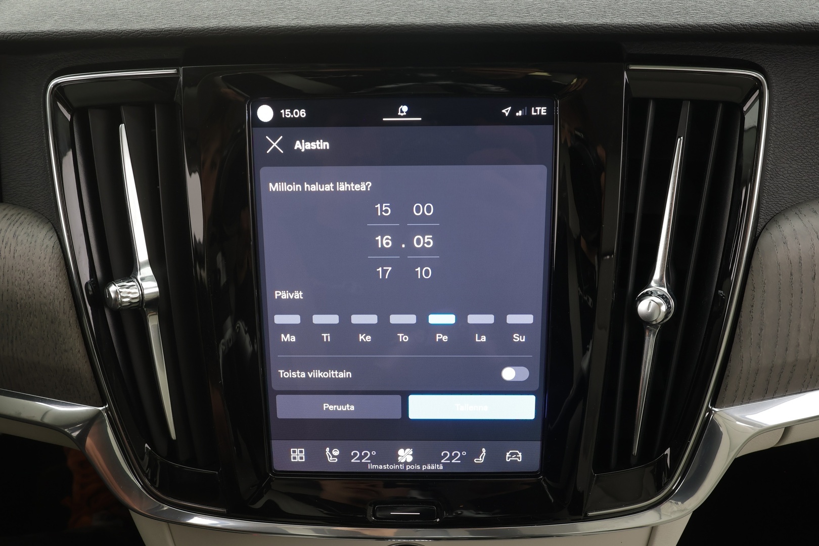 VOLVO V90 2023