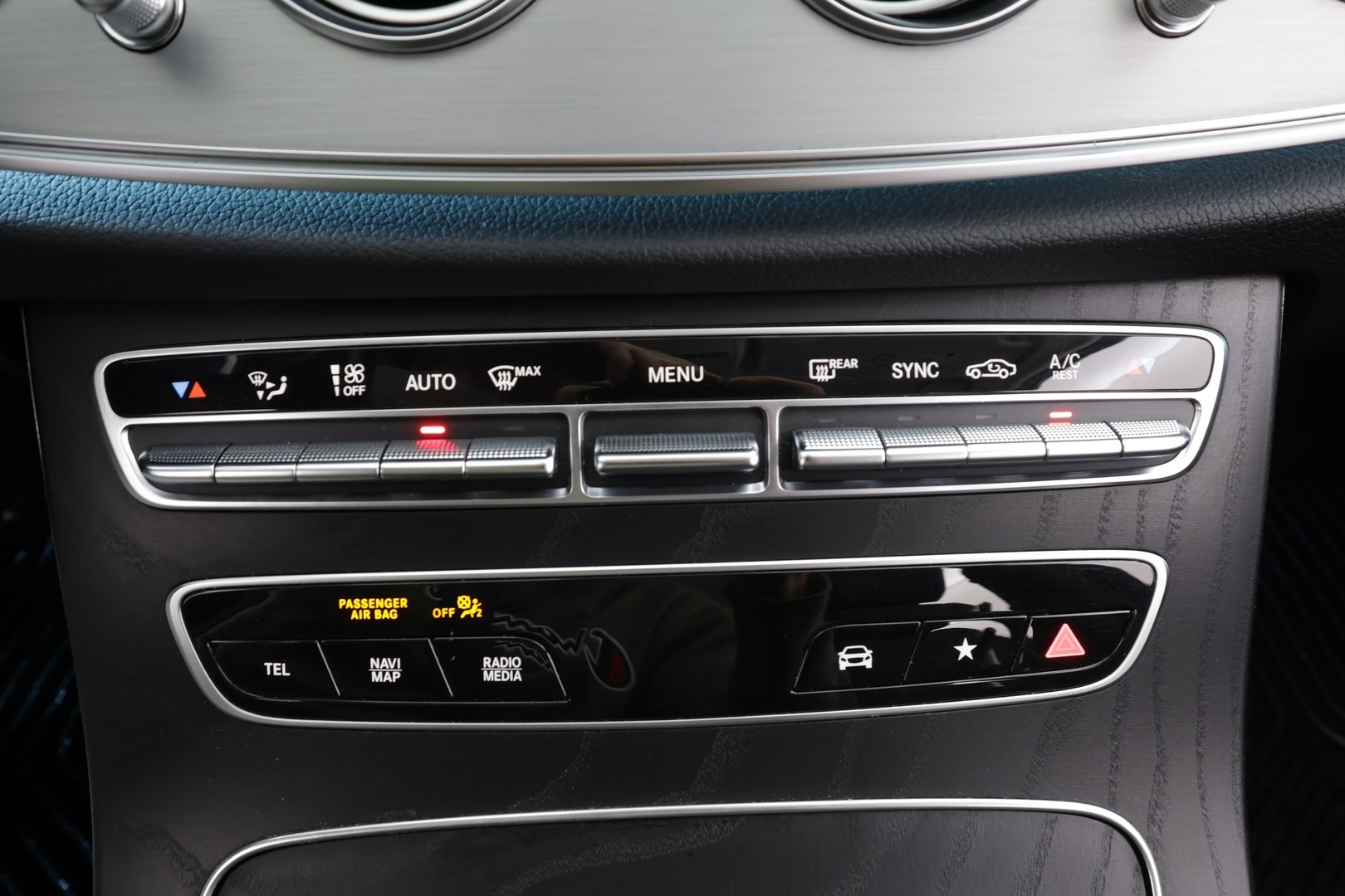 MERCEDES-BENZ E 2023