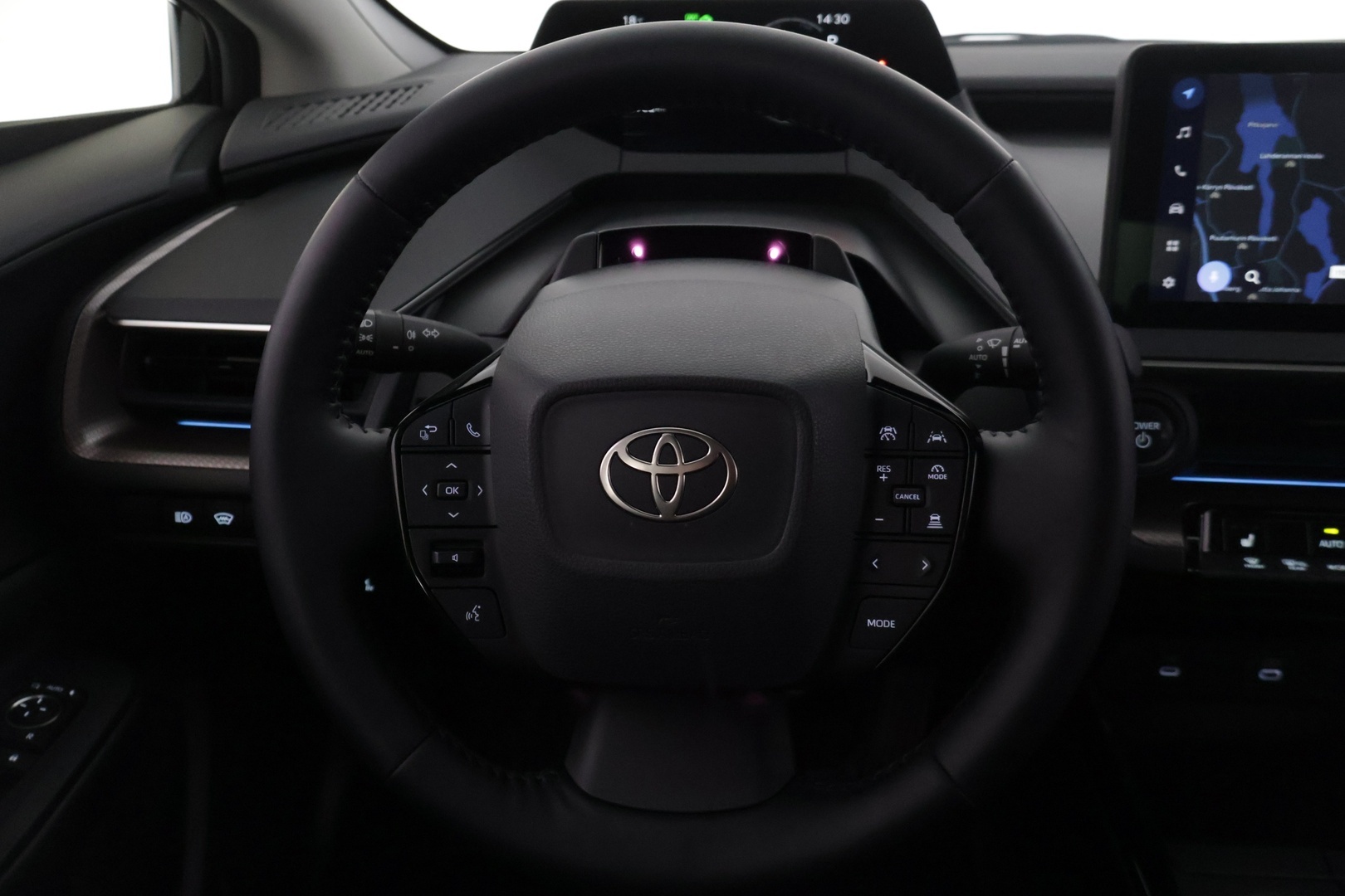 TOYOTA Prius Plug-in 2023