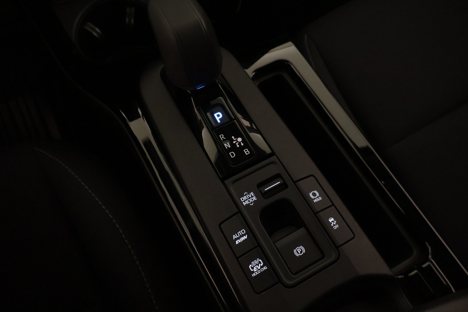 TOYOTA Prius Plug-in 2023