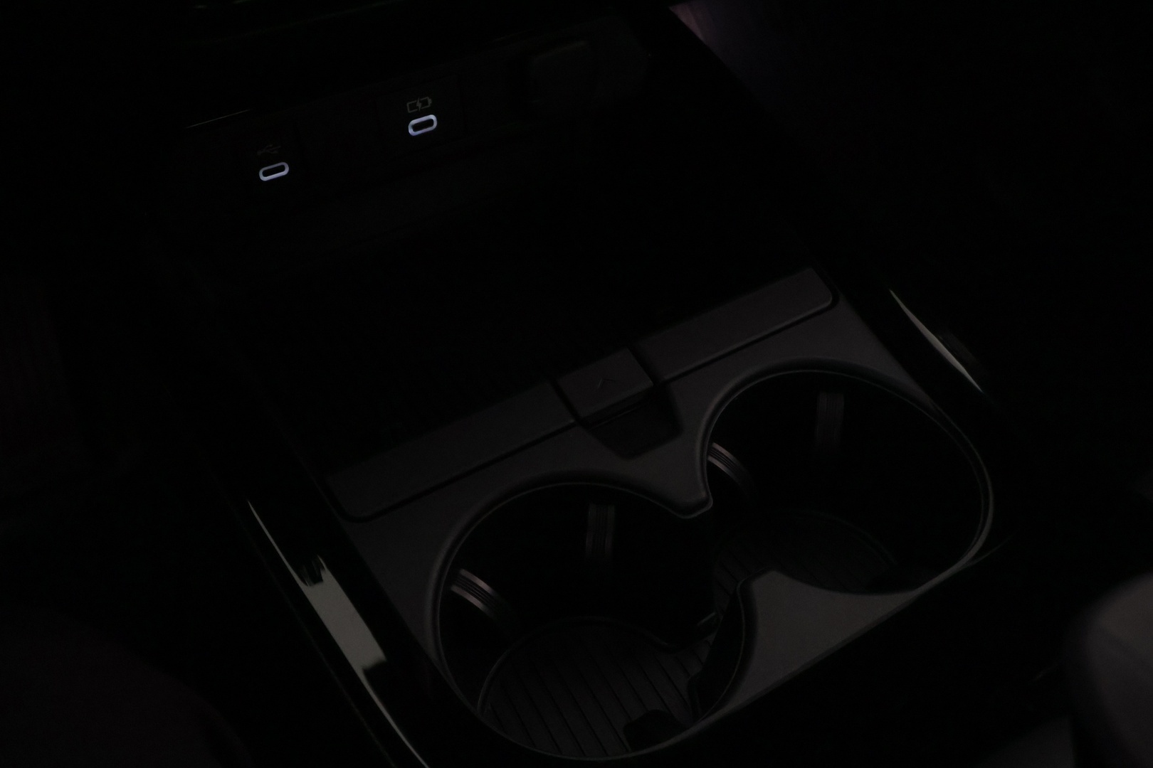 TOYOTA Prius Plug-in 2023