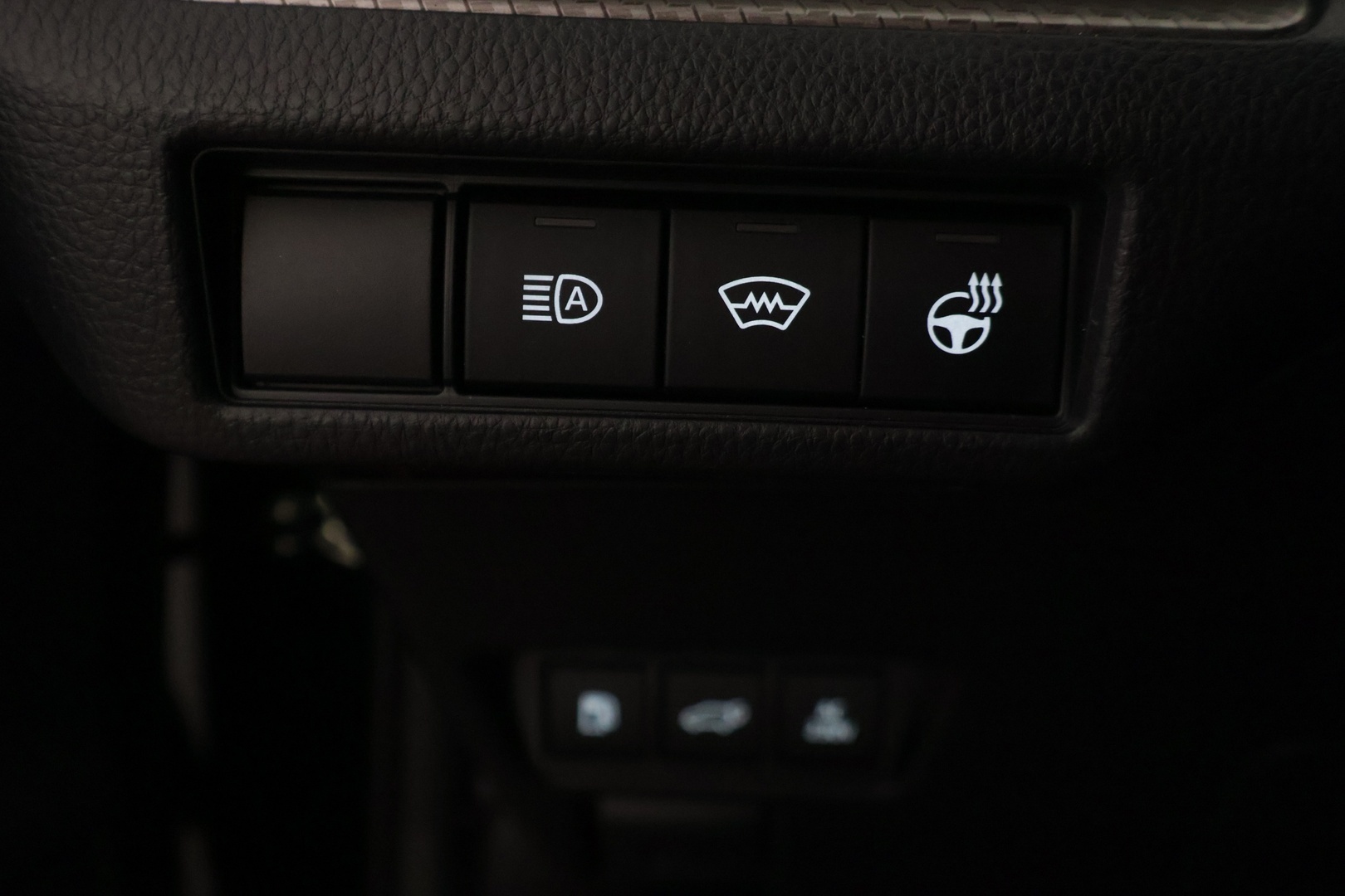 TOYOTA Prius Plug-in 2023