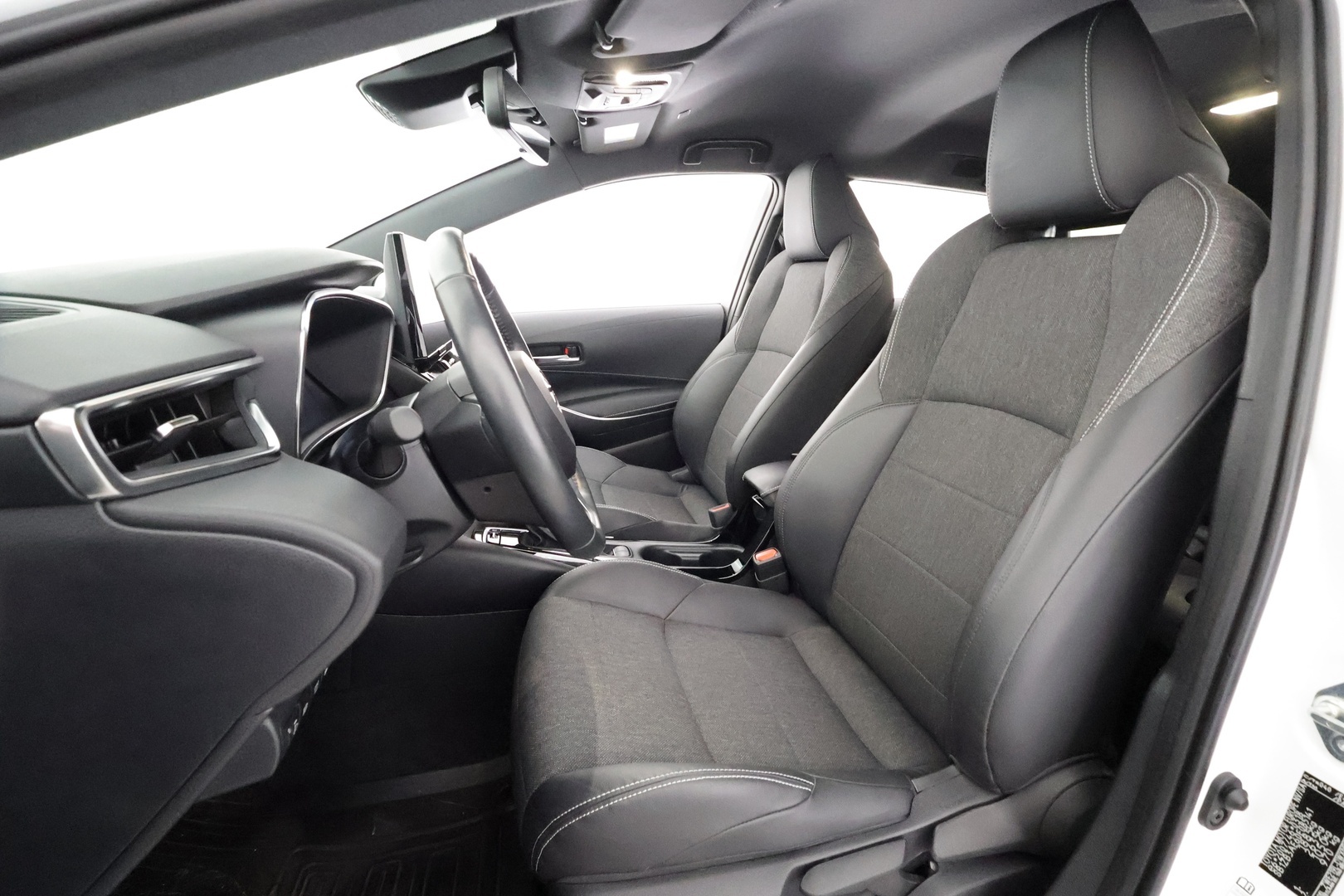 TOYOTA Corolla 2024