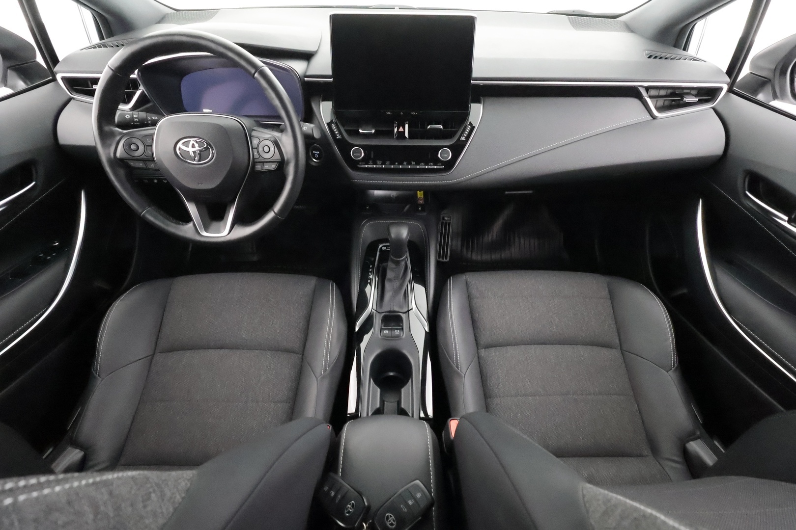 TOYOTA Corolla 2024