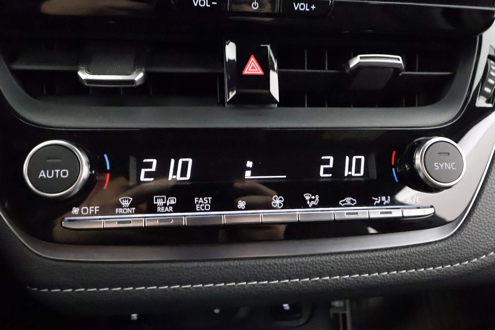 TOYOTA Corolla 2024
