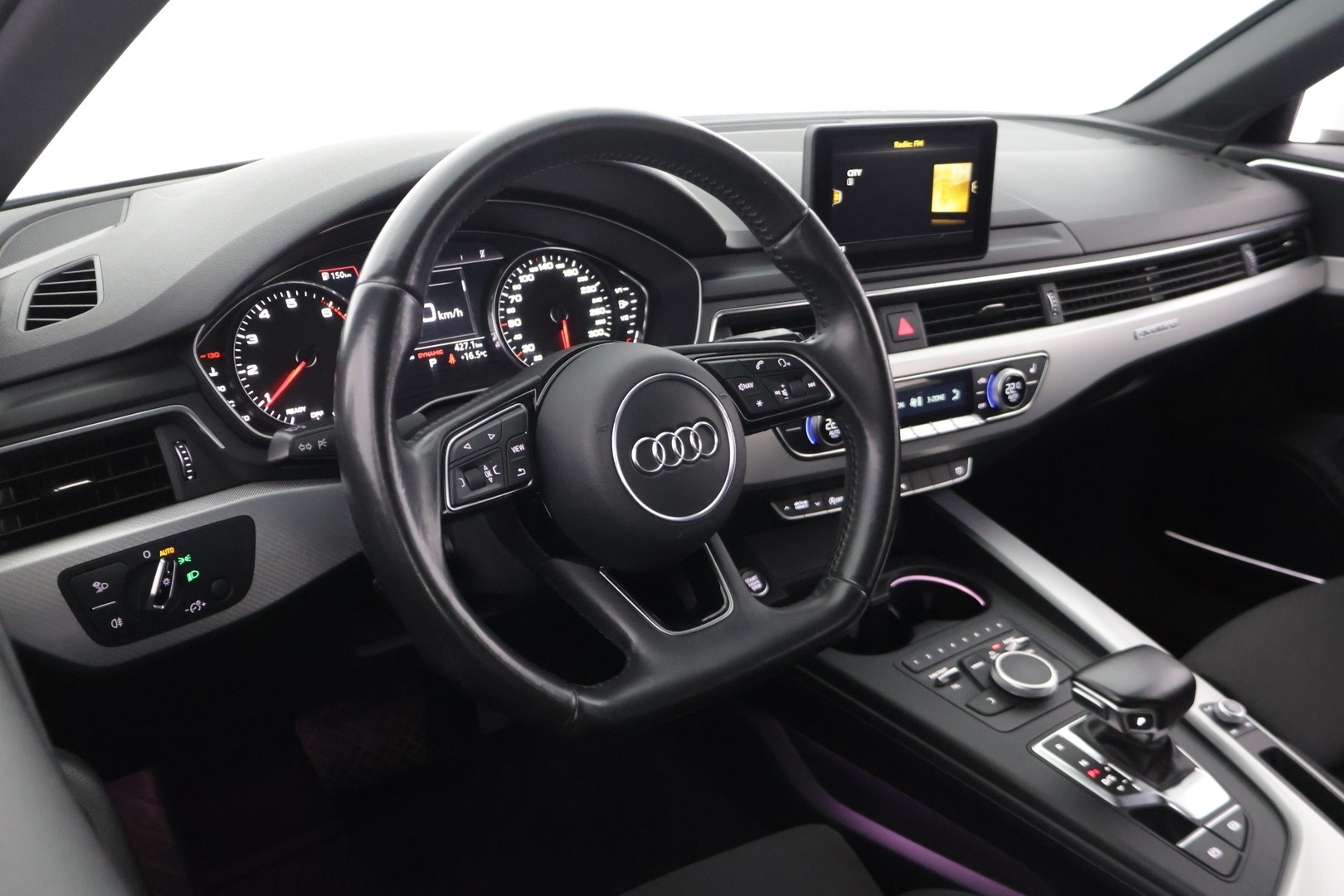 AUDI A4 2016
