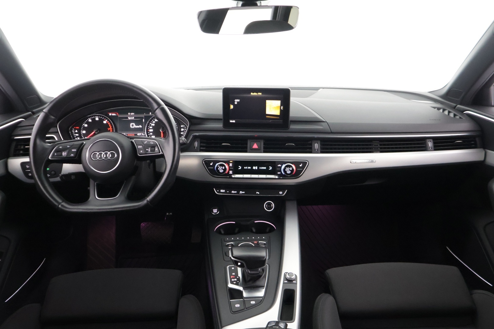 AUDI A4 2016
