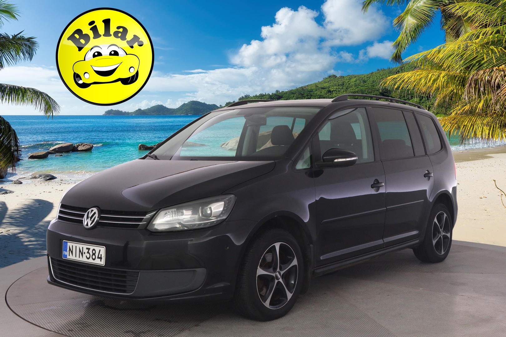 VOLKSWAGEN Touran 2012
