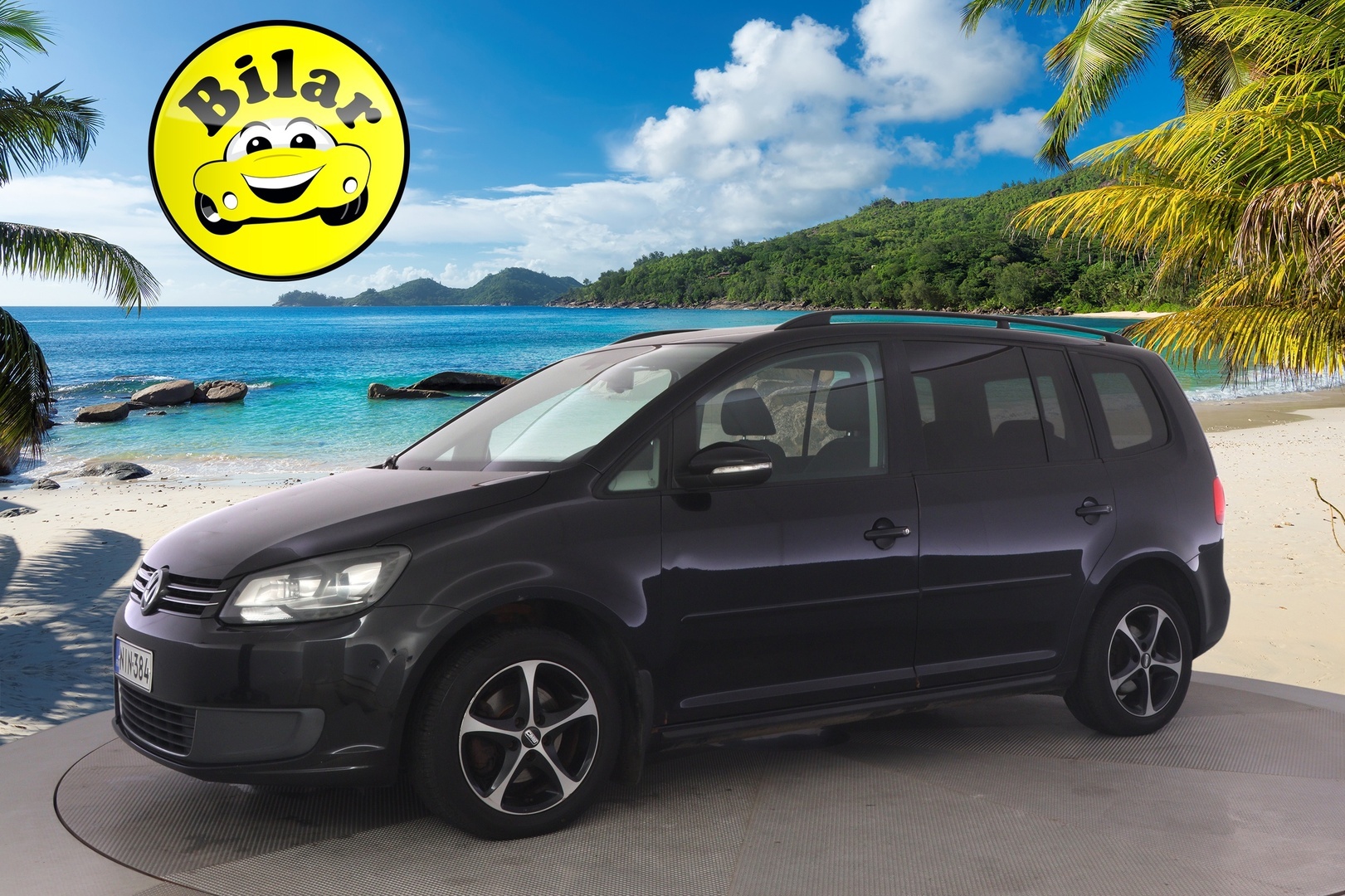 VOLKSWAGEN Touran 2012