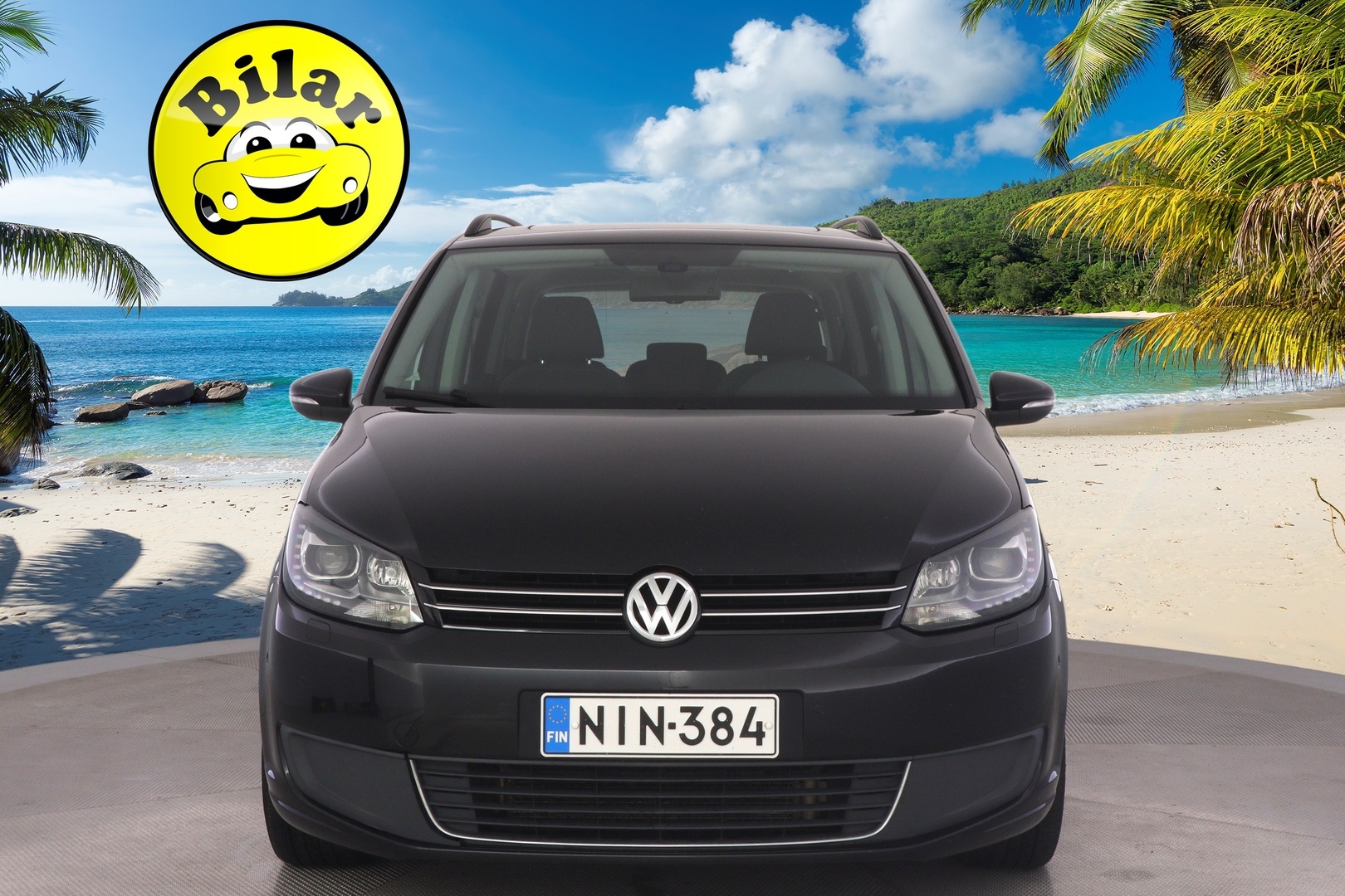 VOLKSWAGEN Touran 2012