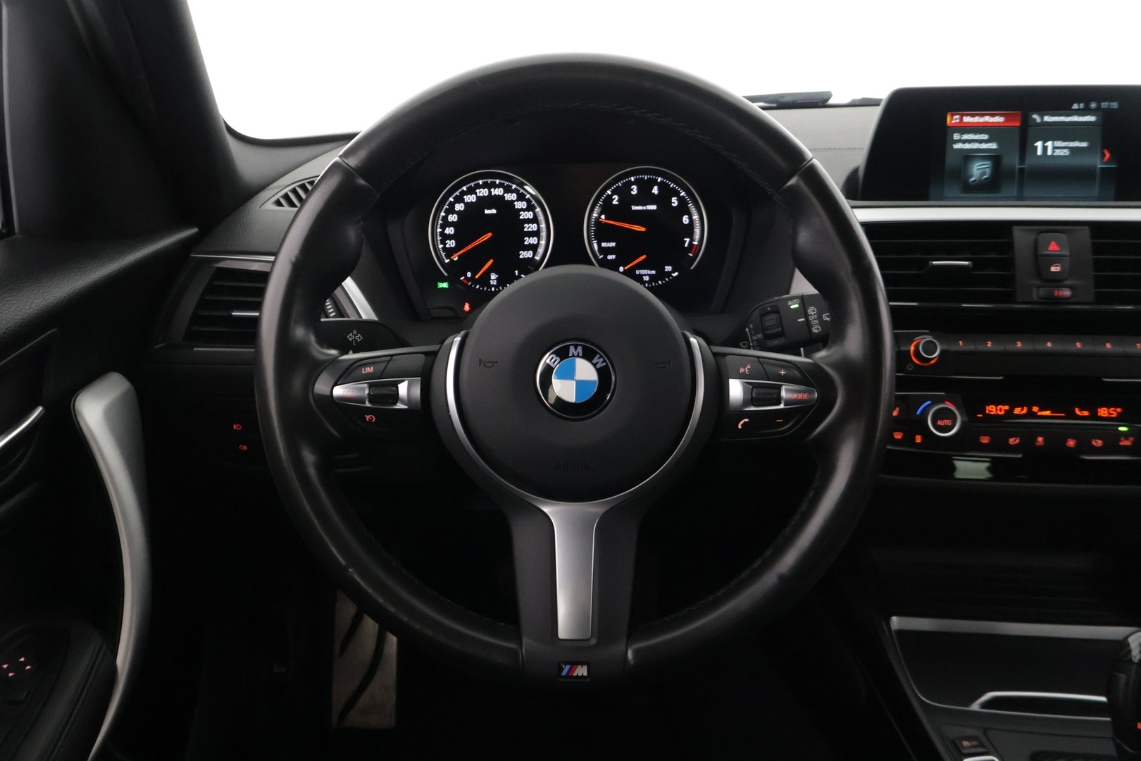 BMW 118 2019